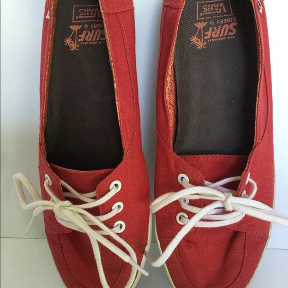 Vans size 8 canvas red white shoelaces rubber sole - Picture 3 of 10